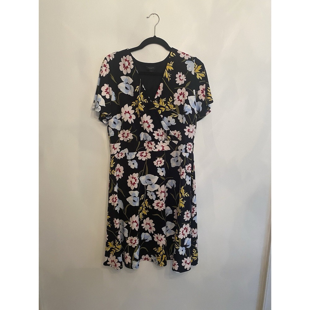 ann taylor factory navy blue with floral print‎ size large